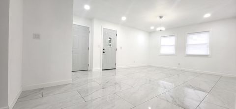 Tiny photo for 4016 Dempster Avenue, Rockford, IL 61108 (MLS # 12520185)