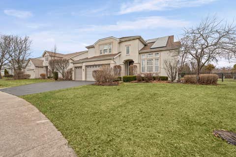 Photo of 2188 Avalon Drive, Buffalo Grove, IL 60089 (MLS # 12734916)