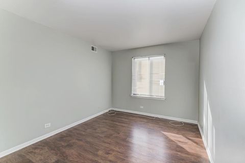 Tiny photo for 830 Elder Road #B303, Homewood, IL 60430 (MLS # 12549129)