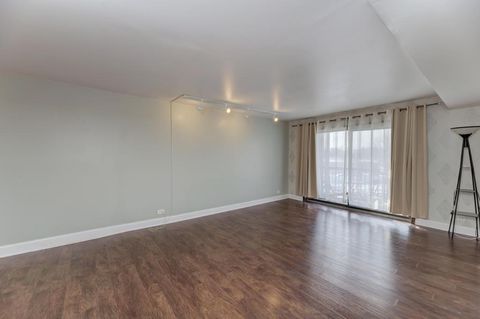 Tiny photo for 830 Elder Road #B303, Homewood, IL 60430 (MLS # 12549129)