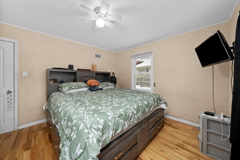 Tiny photo for 9154 Ridgeland Avenue, Oak Lawn, IL 60453 (MLS # 12524869)