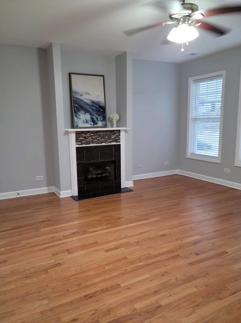 2355 W CONGRESS Parkway 2