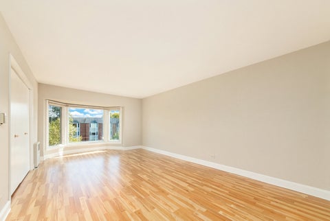 Tiny photo for 400 Ascot Drive #3E, Park Ridge, IL 60068 (MLS # 12784839)
