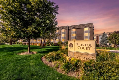 Tiny photo for 400 Ascot Drive #3E, Park Ridge, IL 60068 (MLS # 12784839)