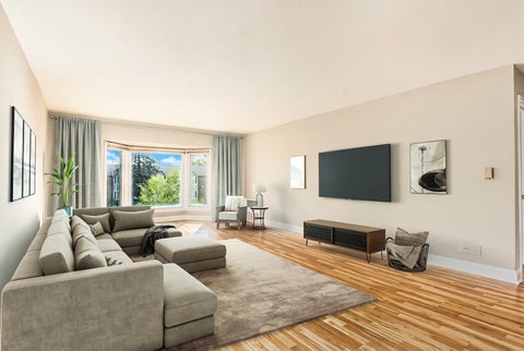 Tiny photo for 400 Ascot Drive #3E, Park Ridge, IL 60068 (MLS # 12784839)