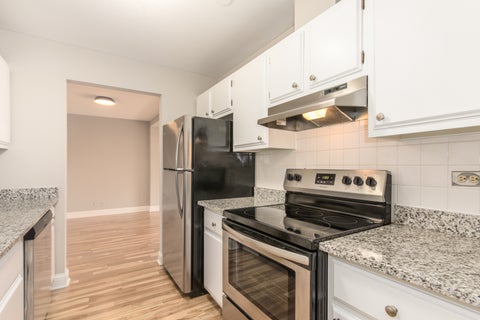 Tiny photo for 400 Ascot Drive #3E, Park Ridge, IL 60068 (MLS # 12784839)