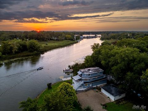 Photo of 42136 N 7th Avenue, Antioch, IL 60002 (MLS # 12507238) Photo of 42136 N 7th Avenue, Antioch, IL 60002 (MLS # 12507238)