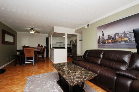 Tiny photo for 104 N Pine Avenue #302, Arlington Heights, IL 60004 (MLS # 12507995)
