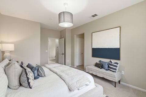 Tiny photo for 10782 New Grove Trail #82, San Diego, CA 92130 (MLS # 12784442)