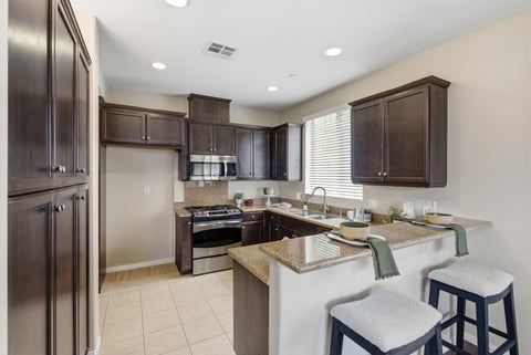 Tiny photo for 10782 New Grove Trail #82, San Diego, CA 92130 (MLS # 12784442)