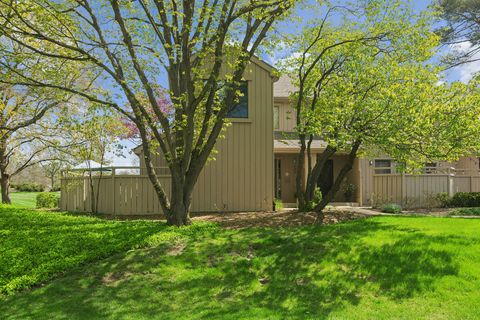 Tiny photo for 471 Old Barn Road, Lake Barrington, IL 60010 (MLS # 12643355)