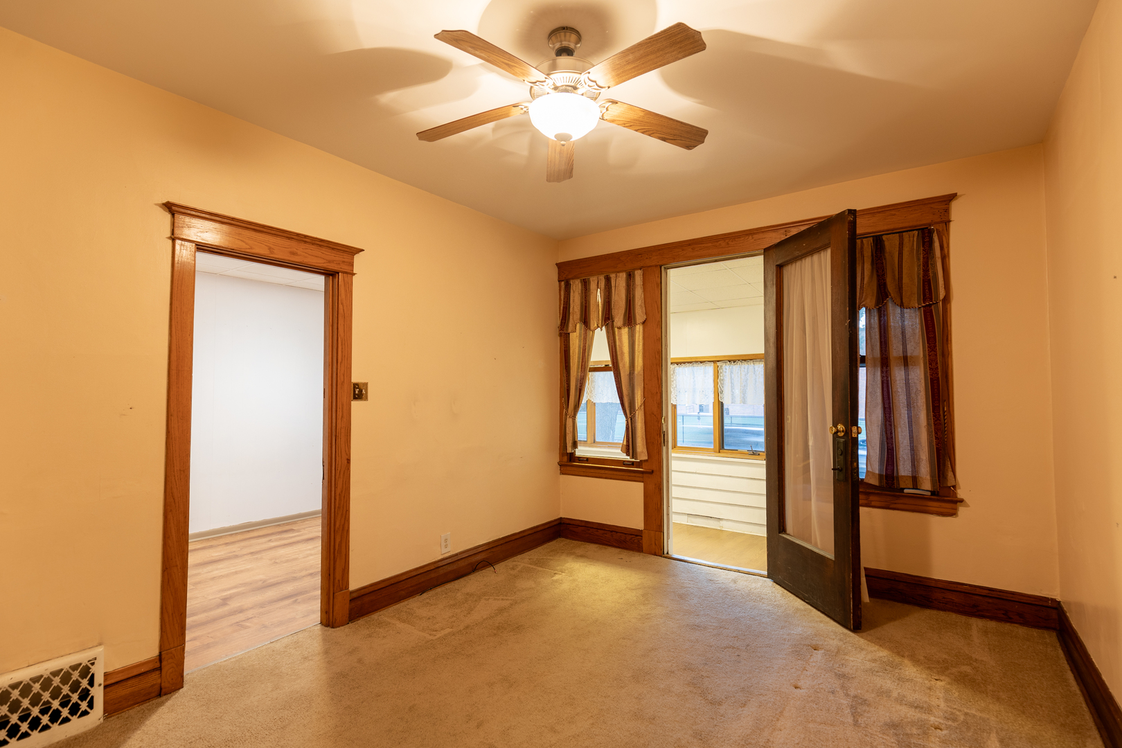 1133 S Ridgeland Avenue