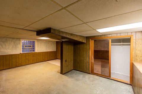 Tiny photo for 1133 S Ridgeland Avenue, Oak Park, IL 60304 (MLS # 12510047)