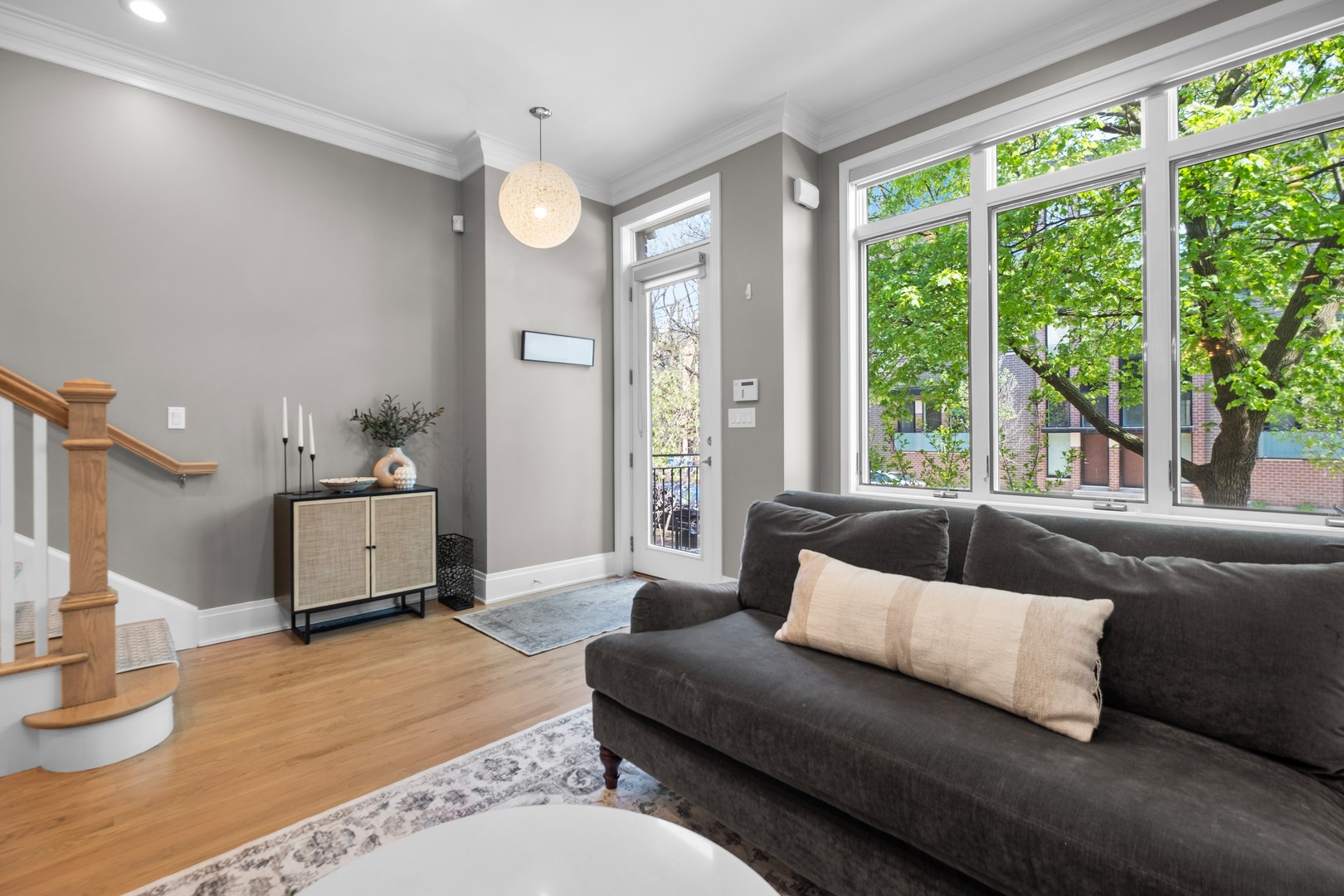 2602 N Paulina Street