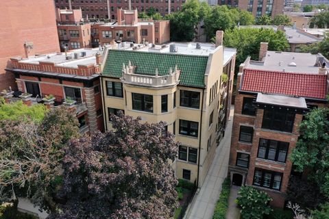 Tiny photo for 635 W Sheridan Road #1, Chicago, IL 60613 (MLS # 12678941)