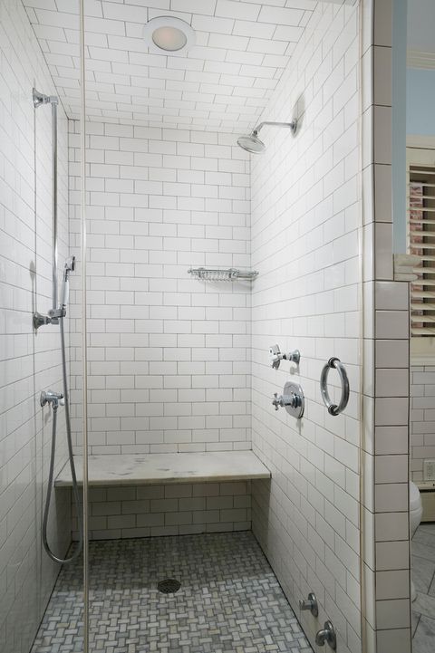 Tiny photo for 635 W Sheridan Road #1, Chicago, IL 60613 (MLS # 12678941)