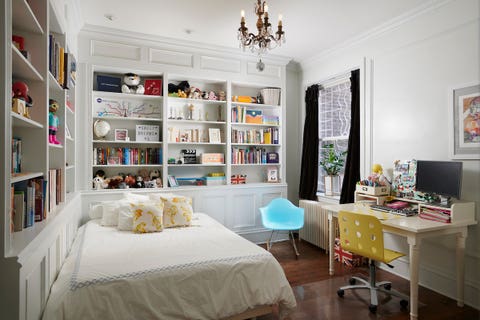 Tiny photo for 635 W Sheridan Road #1, Chicago, IL 60613 (MLS # 12678941)
