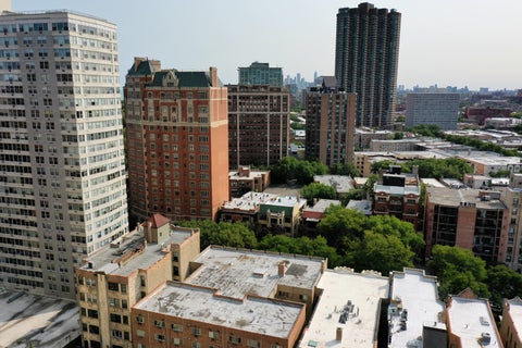 Tiny photo for 635 W Sheridan Road #1, Chicago, IL 60613 (MLS # 12678941)