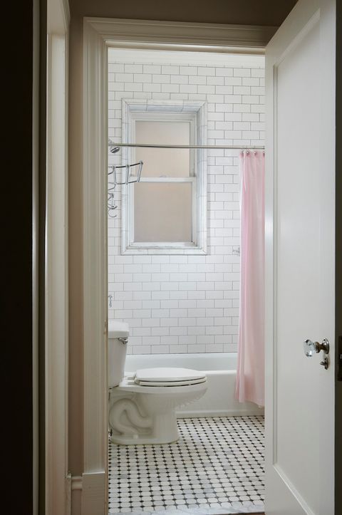 Tiny photo for 635 W Sheridan Road #1, Chicago, IL 60613 (MLS # 12678941)
