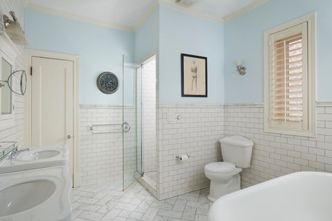 Tiny photo for 635 W Sheridan Road #1, Chicago, IL 60613 (MLS # 12678941)