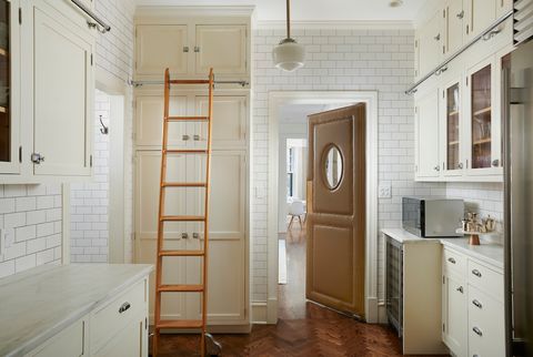 Tiny photo for 635 W Sheridan Road #1, Chicago, IL 60613 (MLS # 12678941)