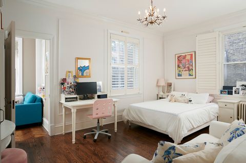 Tiny photo for 635 W Sheridan Road #1, Chicago, IL 60613 (MLS # 12678941)