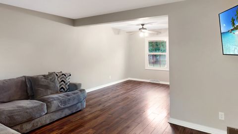 Tiny photo for 17 Basswood Court, Bristol, IL 60512 (MLS # 12486600)