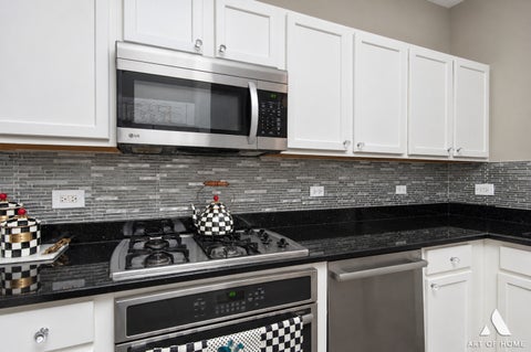 Tiny photo for 13296 Greenleaf Court, Palos Heights, IL 60463 (MLS # 12763323)