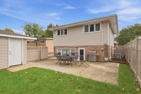 Tiny photo for 17736 S Ridgeland Avenue, Tinley Park, IL 60477 (MLS # 12762566)