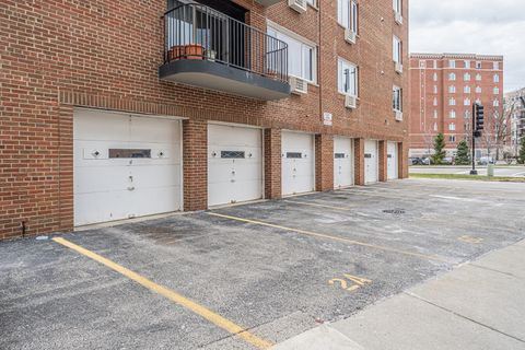 Tiny photo for 659 S Des Plaines River Road #2A, Des Plaines, IL 60016 (MLS # 12602115)