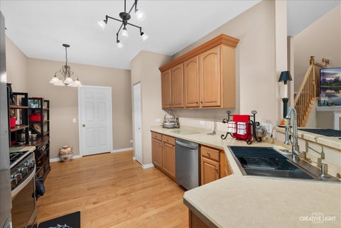 Tiny photo for 1221 Oakleaf Court, Aurora, IL 60506 (MLS # 12655827)