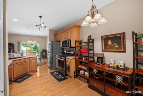 Tiny photo for 1221 Oakleaf Court, Aurora, IL 60506 (MLS # 12655827)