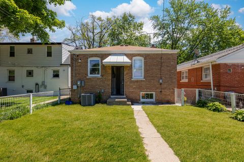 Tiny photo for 14202 S Dearborn Street, Riverdale, IL 60827 (MLS # 12714093)