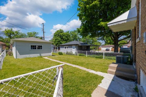 Tiny photo for 14202 S Dearborn Street, Riverdale, IL 60827 (MLS # 12714093)
