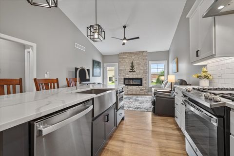 Tiny photo for 1815 Glenbridge Road, Bloomington, IL 61704 (MLS # 12426035)