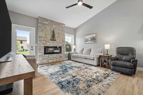 Tiny photo for 1815 Glenbridge Road, Bloomington, IL 61704 (MLS # 12426035)