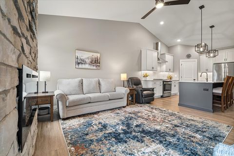 Tiny photo for 1815 Glenbridge Road, Bloomington, IL 61704 (MLS # 12426035)