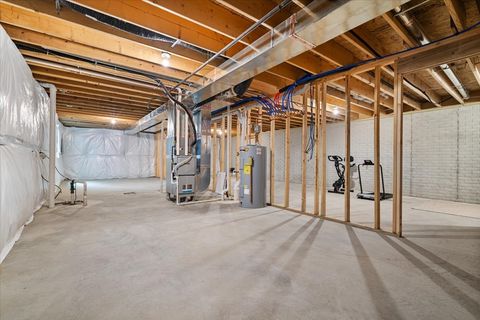 Tiny photo for 1815 Glenbridge Road, Bloomington, IL 61704 (MLS # 12426035)