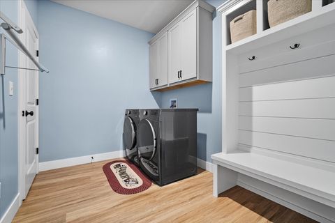 Tiny photo for 1815 Glenbridge Road, Bloomington, IL 61704 (MLS # 12426035)