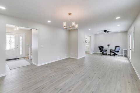 Tiny photo for 508 Beechwood Drive, Round Lake, IL 60073 (MLS # 12551773)