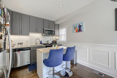 Tiny photo for 10956 S Saint Louis Avenue, Chicago, IL 60655 (MLS # 12775116)