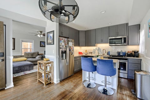 Tiny photo for 10956 S Saint Louis Avenue, Chicago, IL 60655 (MLS # 12775116)