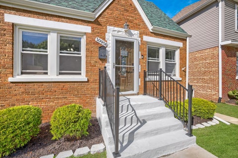 Tiny photo for 10956 S Saint Louis Avenue, Chicago, IL 60655 (MLS # 12775116)