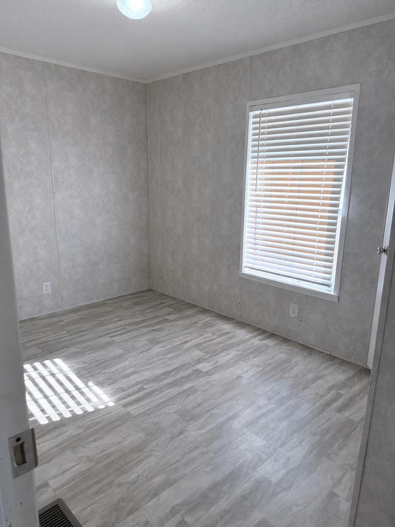 420 W Touhy Avenue 155