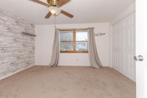 Tiny photo for 1114 Beechwood Avenue, Bloomington, IL 61701 (MLS # 12496849)