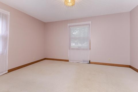 Tiny photo for 1114 Beechwood Avenue, Bloomington, IL 61701 (MLS # 12496849)