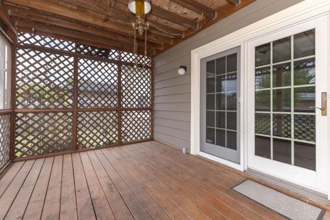 Tiny photo for 1114 Beechwood Avenue, Bloomington, IL 61701 (MLS # 12496849)