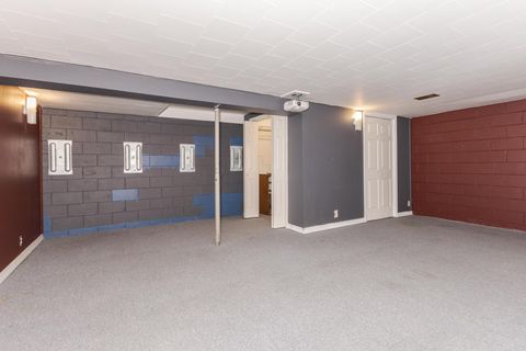 Tiny photo for 1114 Beechwood Avenue, Bloomington, IL 61701 (MLS # 12496849)