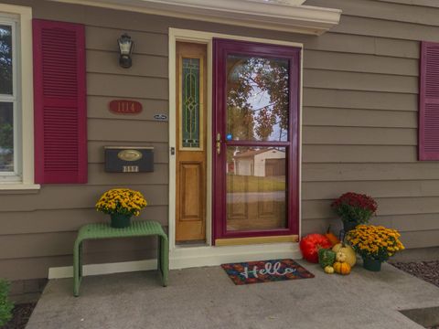 Tiny photo for 1114 Beechwood Avenue, Bloomington, IL 61701 (MLS # 12496849)