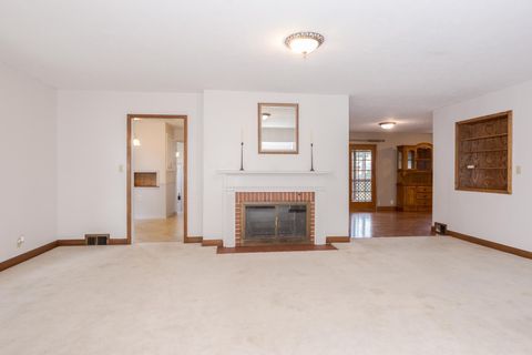 Tiny photo for 1114 Beechwood Avenue, Bloomington, IL 61701 (MLS # 12496849)